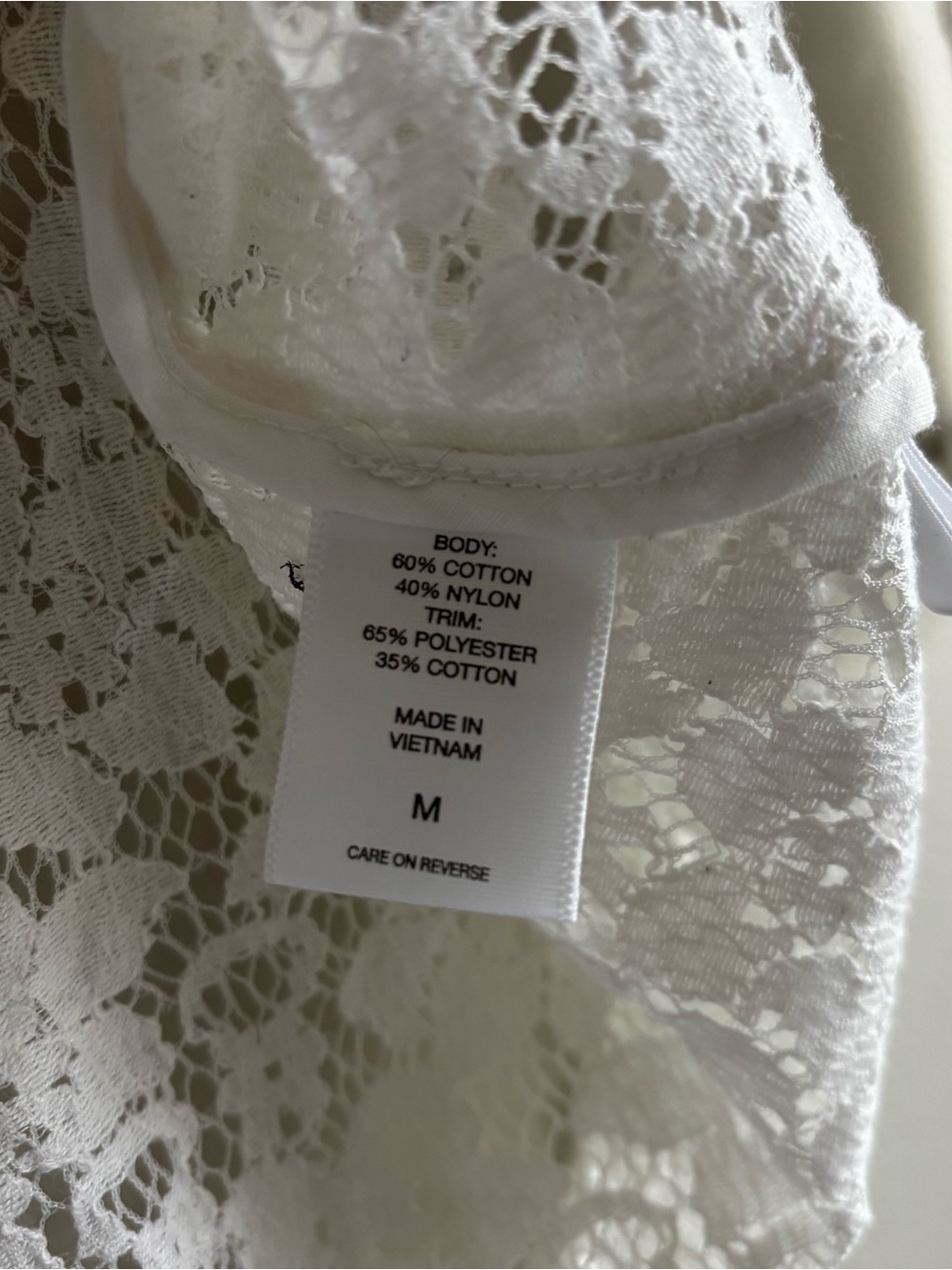 Y2K New York & Company White Floral Lace Cardigan - Picture 3 of 4